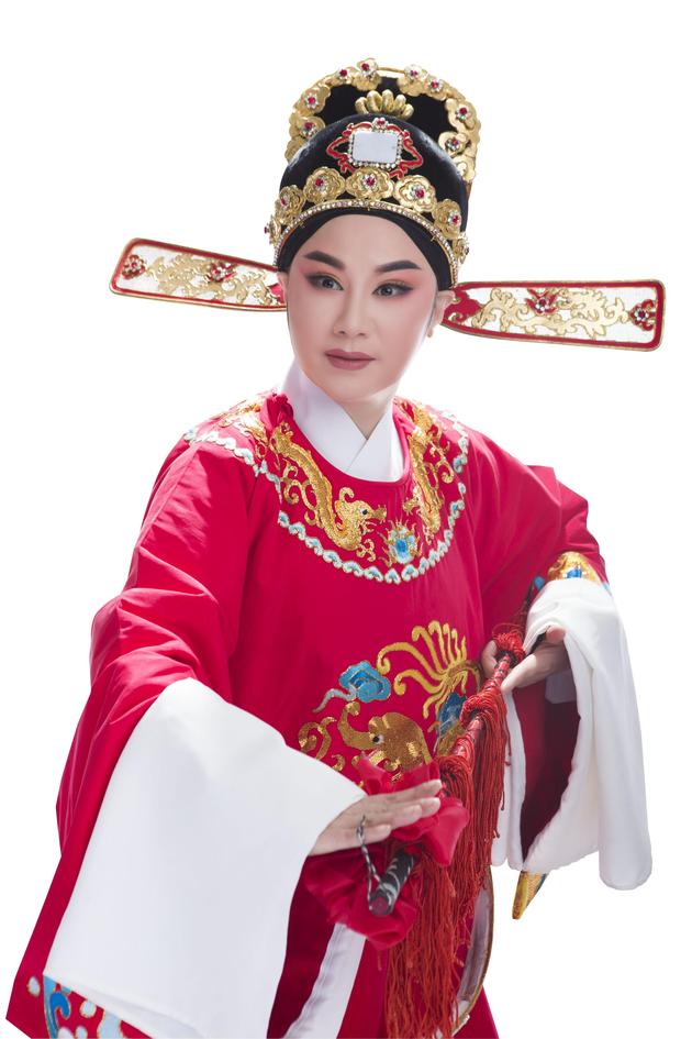 著名越剧演员-裴燕 著名越剧演员-裴燕