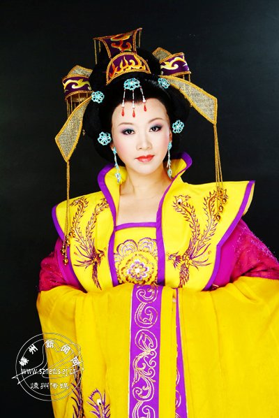 著名越剧演员-吴俊 著名越剧演员-吴俊